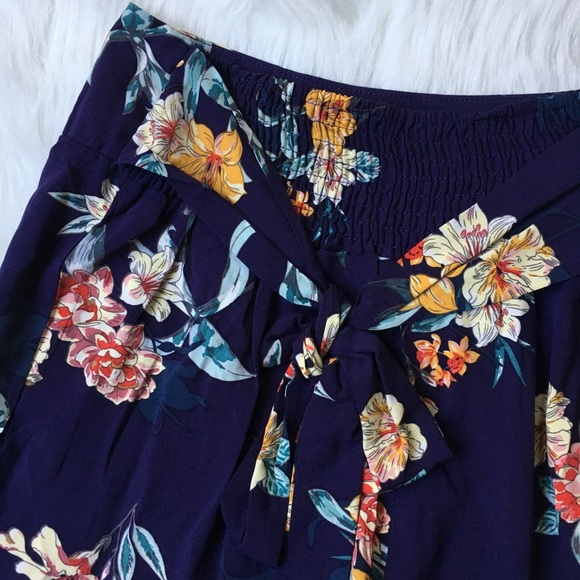 Charlotte Russe Floral High Waist Shorts - Picture 9 of 10